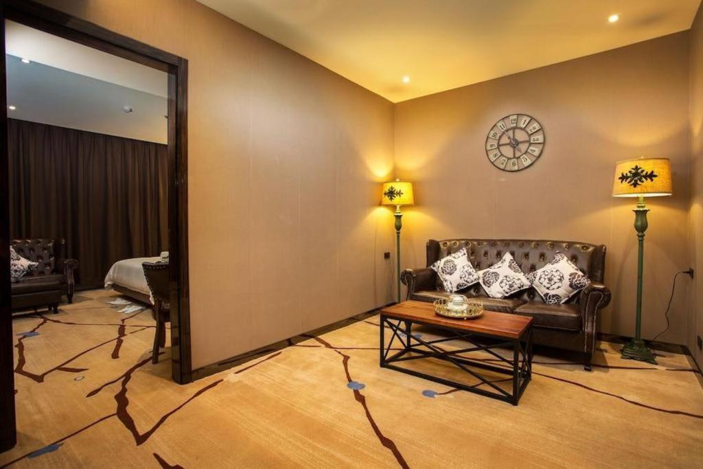 Lotus Blu Hotel Legazpi Dış mekan fotoğraf