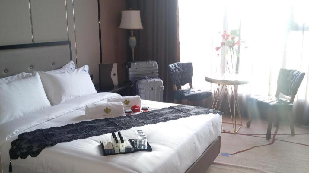 Lotus Blu Hotel Legazpi Dış mekan fotoğraf