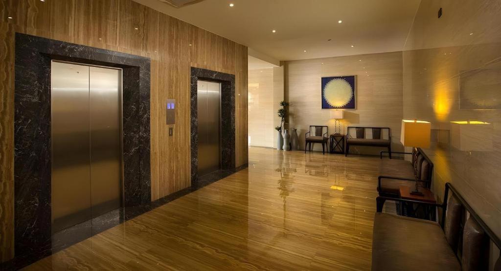 Lotus Blu Hotel Legazpi Dış mekan fotoğraf