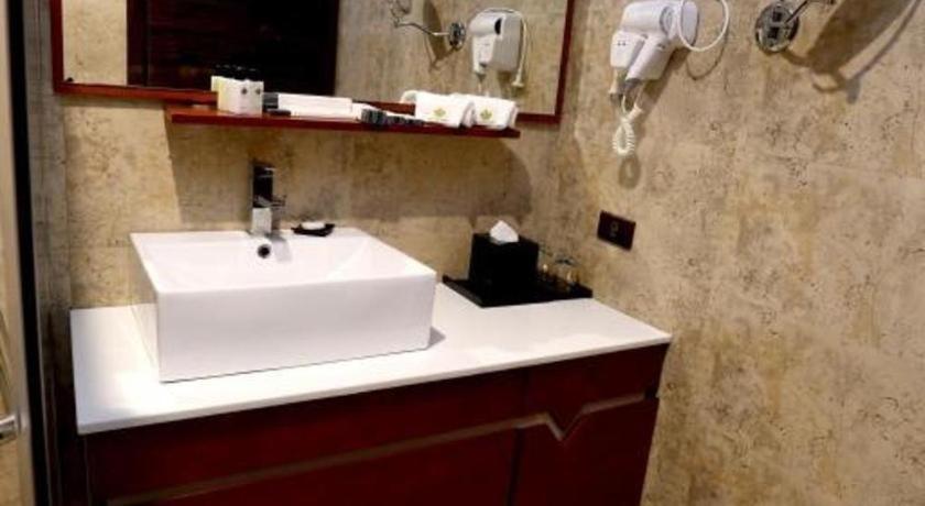 Lotus Blu Hotel Legazpi Dış mekan fotoğraf