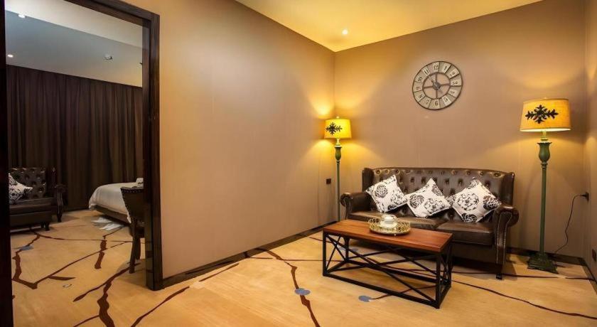 Lotus Blu Hotel Legazpi Dış mekan fotoğraf