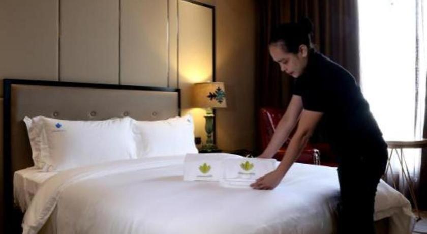 Lotus Blu Hotel Legazpi Dış mekan fotoğraf